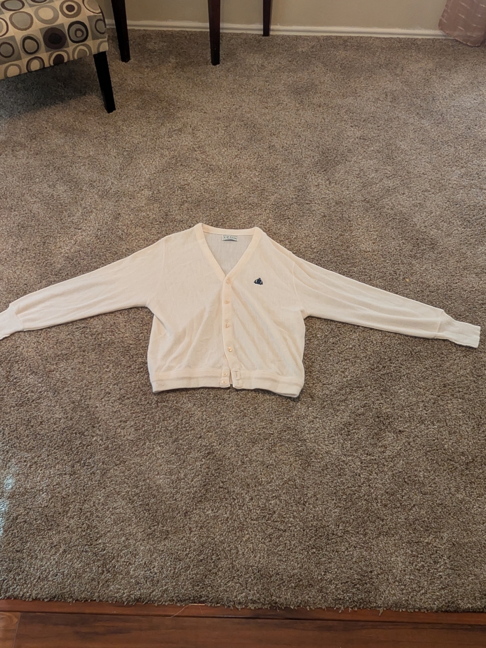 Vintage Izod Cardigan Sweater Mens Large White Cream Crest Logo Made USA V-Neck